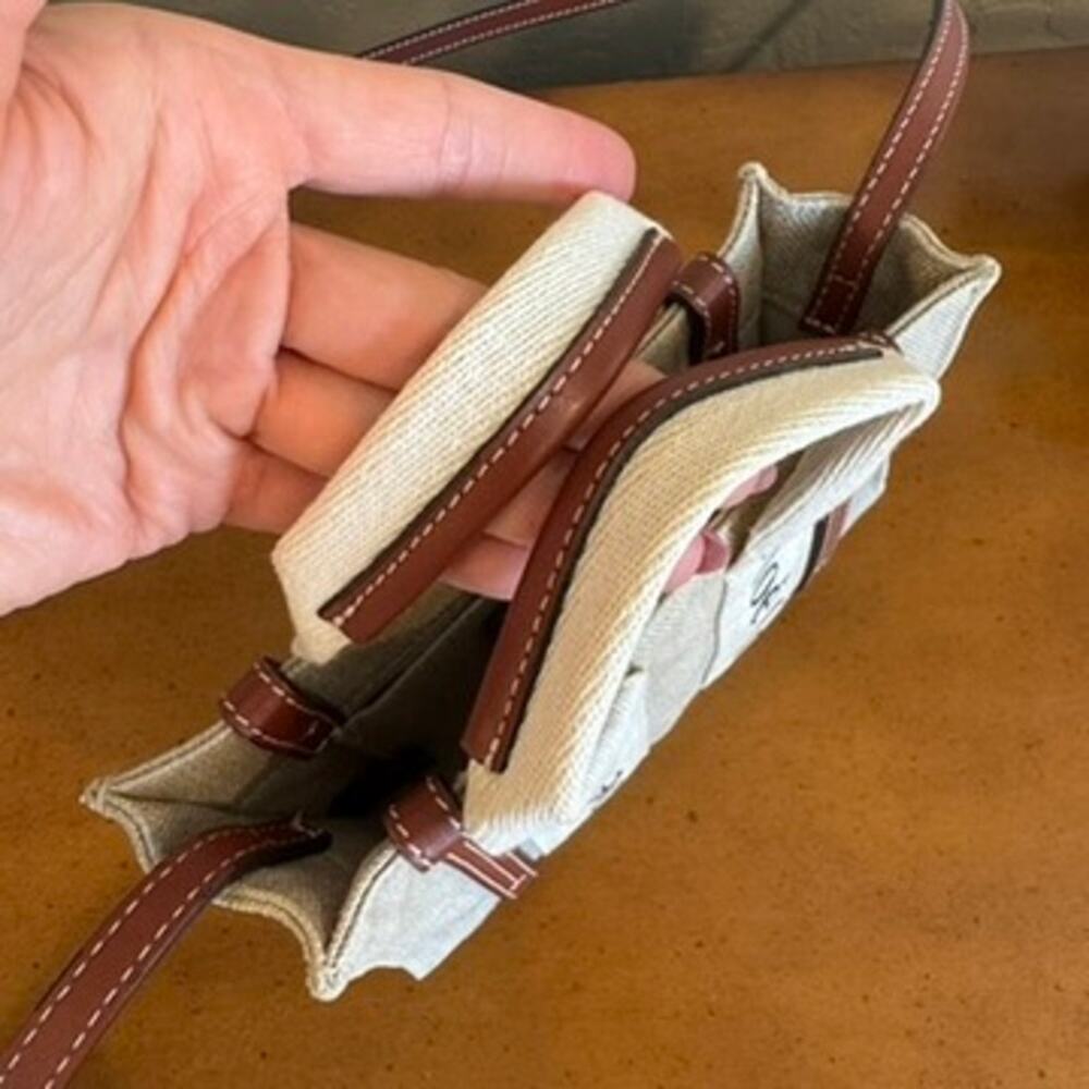 Chloe Mini Woody Tote White & Brown Linen Canvas Pre-Owned | Retail $880 - Picture 10 of 10